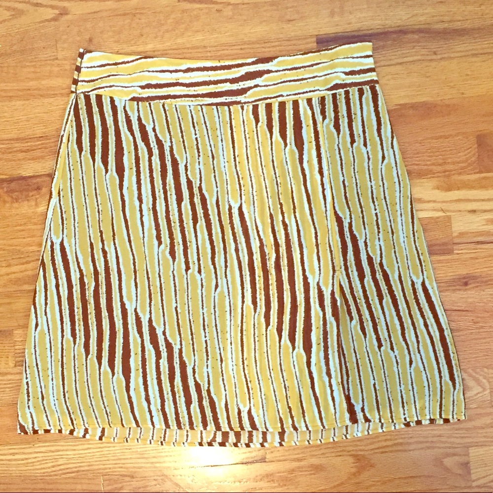 Tex by Max Azria A Line printed skirt